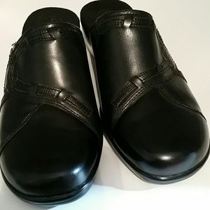 Clarks bendable mules,shoes for women